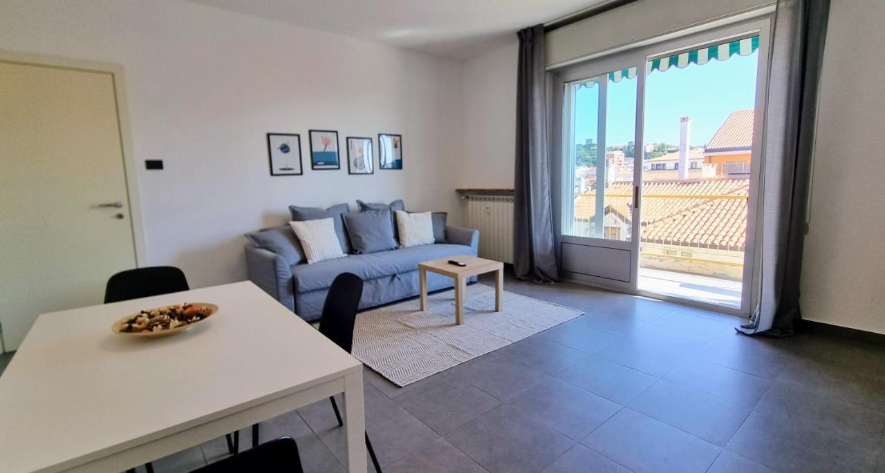 Milano Apartment Terst Exteriér fotografie